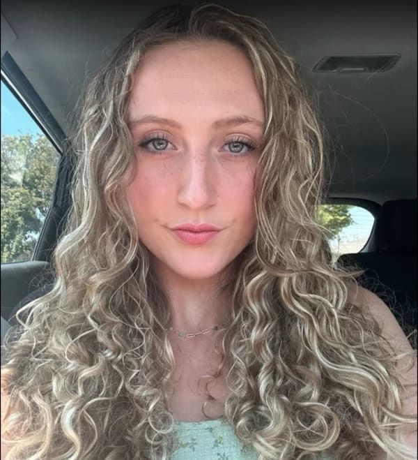 Leyla B., Characters.io performer in San Jose